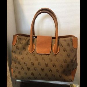 Vintage Dooney & Bourke Small Sac